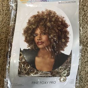 NEW Fine Foxy Fro Wig
